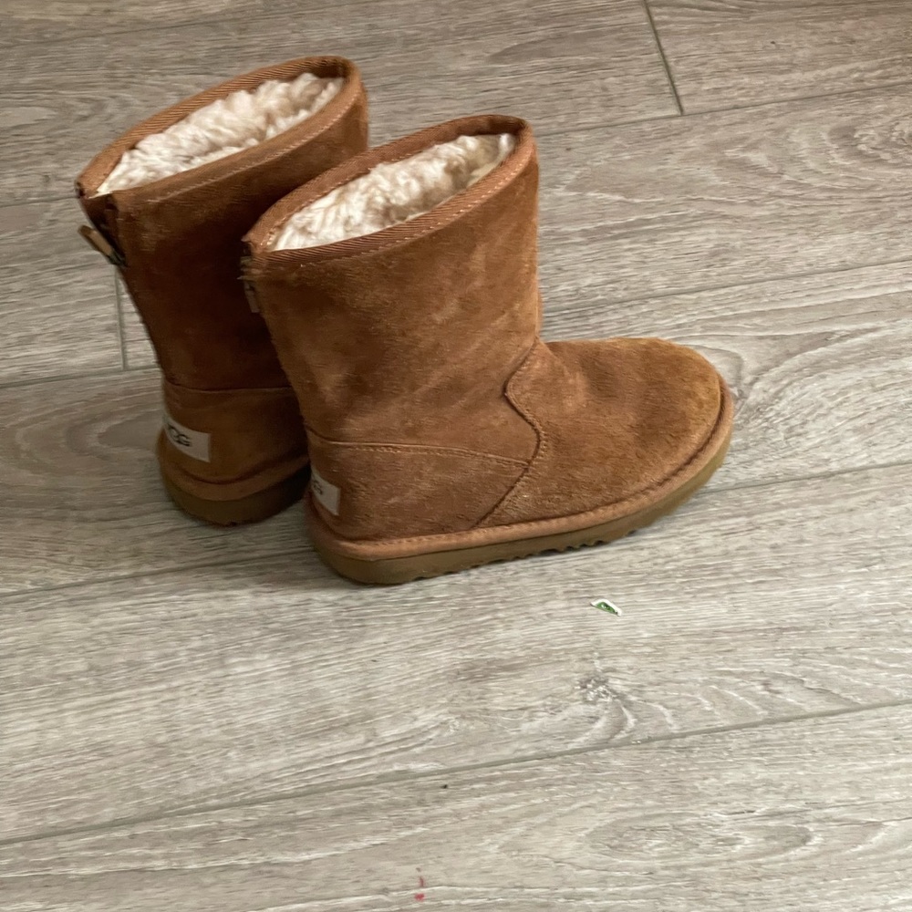 Girls Ugg